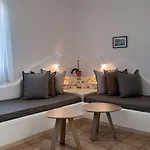 Pente Elies Milos 3* Pollonia