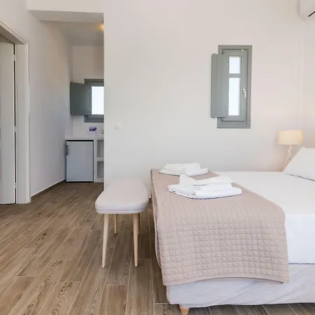 Pente Elies Milos 3* Pollonia