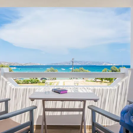 ホテル Pente Elies Milos ポロニア