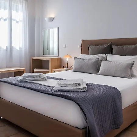 Pente Elies Milos ホテル