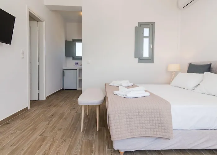 Pente Elies Milos 3* Pollonia