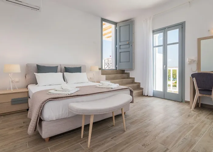 Pente Elies Milos Pollonia