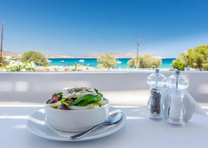 Pente Elies Milos Hotel 3*