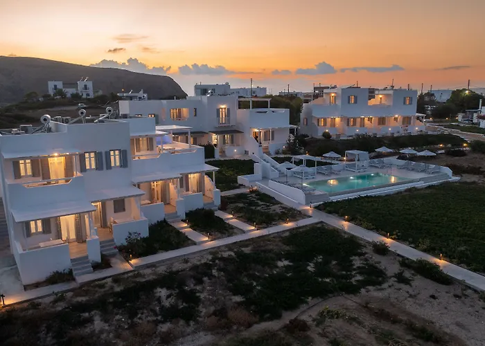 Pente Elies Milos Hotel Pollonia