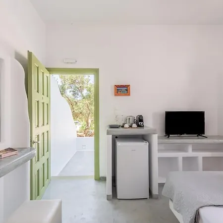 Hotel Pente Elies Milos Pollonia