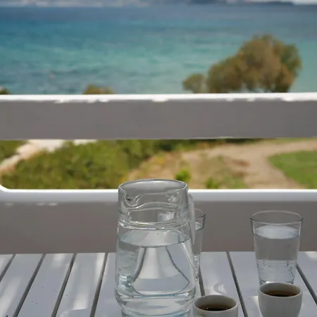 Pente Elies Milos Pollonia