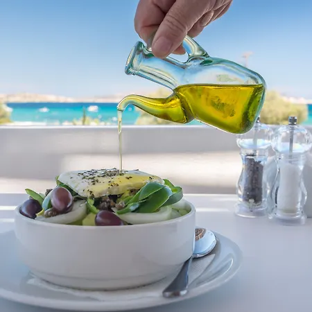 Hotel Pente Elies Milos 3*