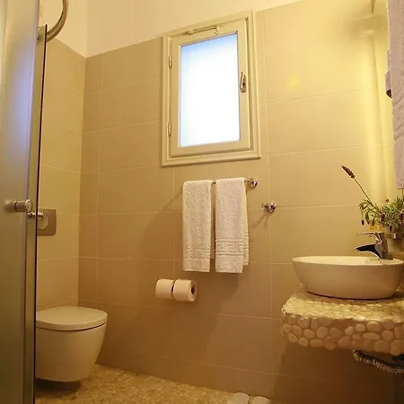 Hotel Pente Elies Milos