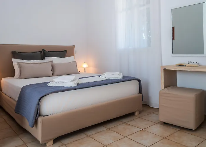 Hotel Pente Elies Milos Pollonia