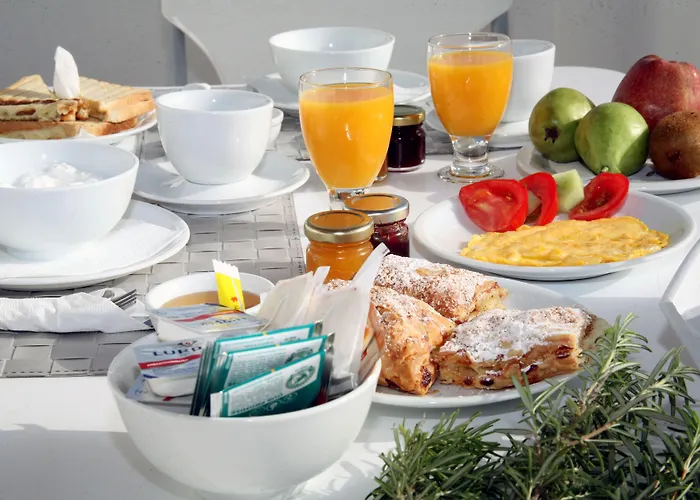 Pente Elies Milos 3* 폴로니아