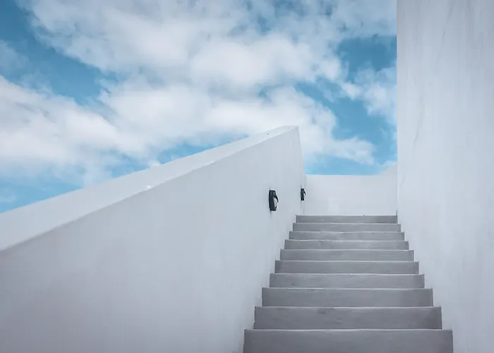 Hotel Pente Elies Milos 3*