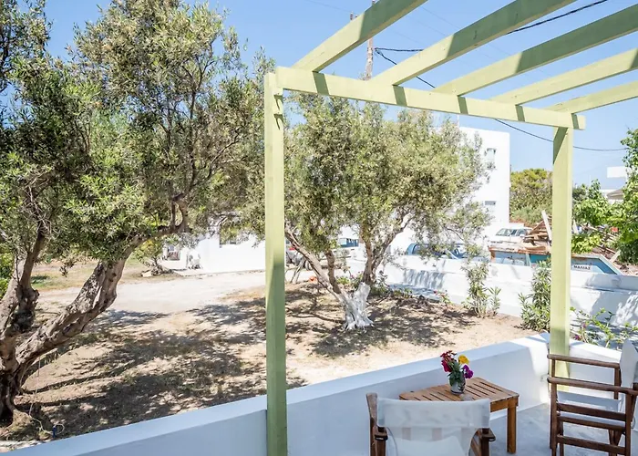 Pente Elies Milos 3* Pollonia